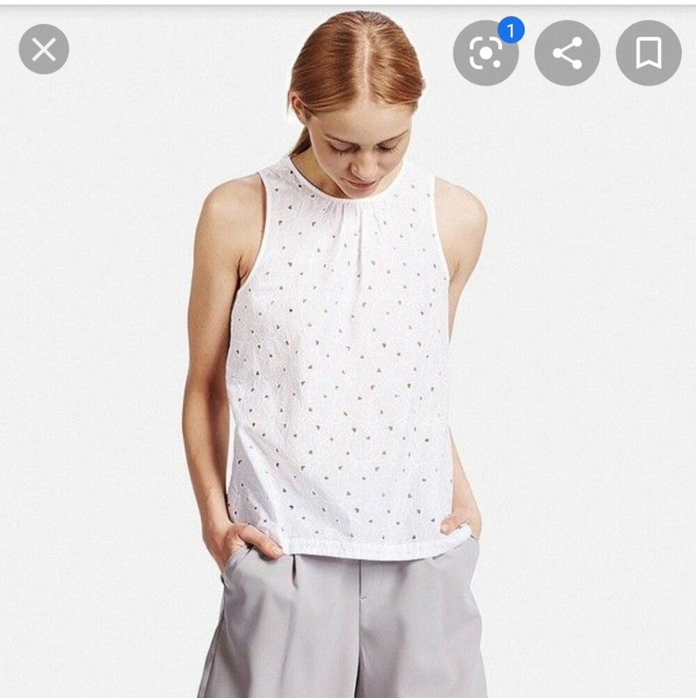 Large white Floral lace sleeveless blouse UniQlo